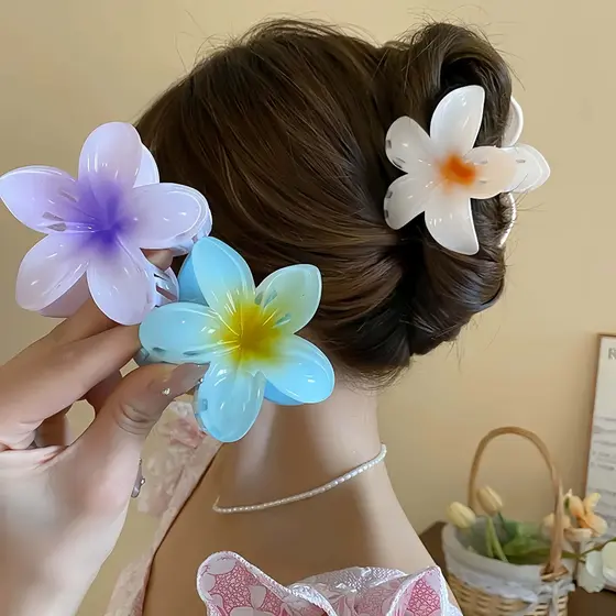 [ Kit 2 ] Presilhas Plumeria Jelly 8cm – Clipe de Cabelo Flor Havaiana Princesa, Delicados e Fashion