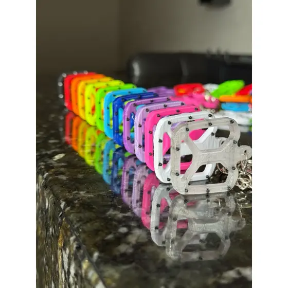 10 ChaveirosCriativo em fornato de Pedal de bicicleta feitos em impressão 3d