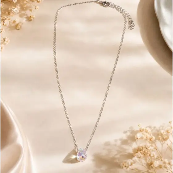 Colar ponto de luz cristal gota irisada em colar de aço inox fininha delicada feminina modinha