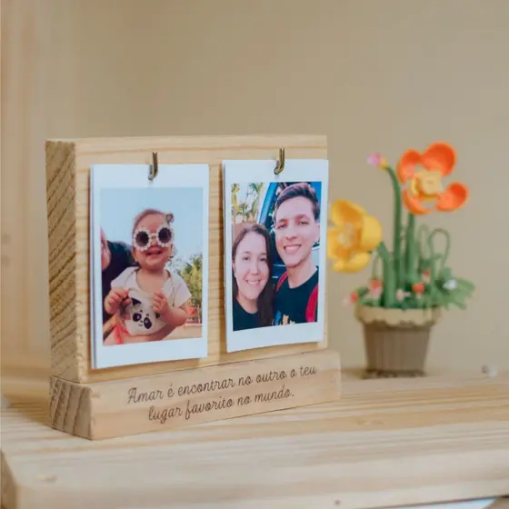 Porta Retrato Personalizado (Frase em Adesivo) com - Incluso 4 ou 8 Fotos Impressas Presente