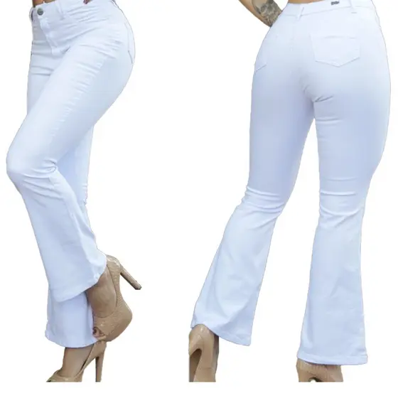 Calça Jeans Feminina Flare Branca Enfermagem
