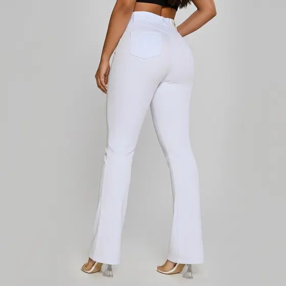 kit 2 Calças Flare Jeans Feminina Branca Cos Alto com Elastano
