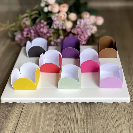 Forminha 4 Pétalas para Doces - 50 unidades 33x33x24mm - Forma para doces