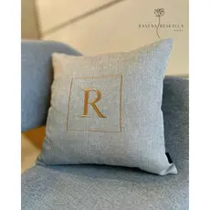 Almofada Quadrada Personalizada Inicial Bordada 45x45 Com Enchimento Linho Veludo Decoração Cama Posta Casa