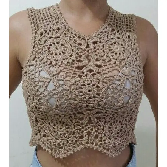 Top Cropped em Crochê Feito à Mão Estilo Boho Chic Blusa Crochet T-Shirt Moda Feminina Regata