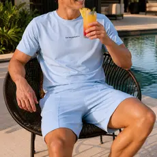 Conjunto camiseta e shorts moletinho masculino