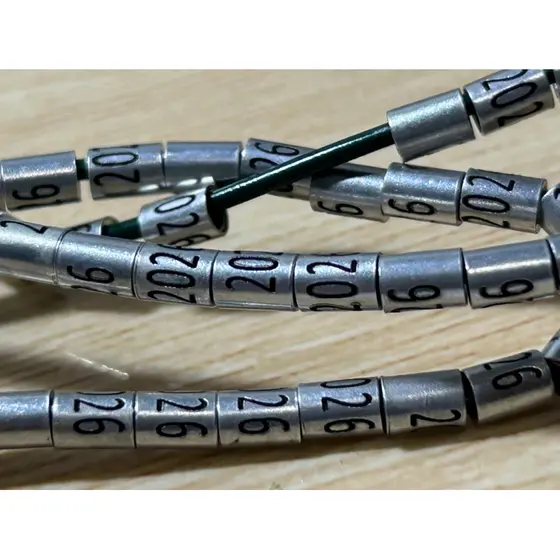 5 anilhas fechadas em alumínio polido 2.6mm para curió, tarin, pintassilgo, etc .