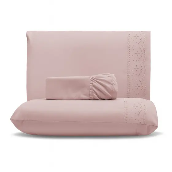 Kit Lençol Cama Casal e Queen com Fronhas em Bordado Inglês - 400 fios Micropercal 03 Peças Macio