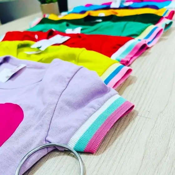 Kit Com 2, kit com 3 ou kit com 5 Peças de camisetas tshit promoção atacado menina infantil juvenil
