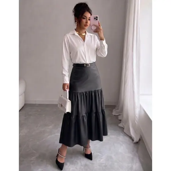 Saia Feminina Midi Couro Cirre Camadas Rodada 3 Marias Social