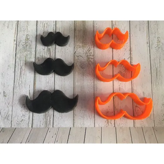 Kit cortador Bigodes 5,4 e 3 cm.