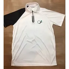 Camiseta Masculina Detalhe bordado no peito e U na gola com Zíper