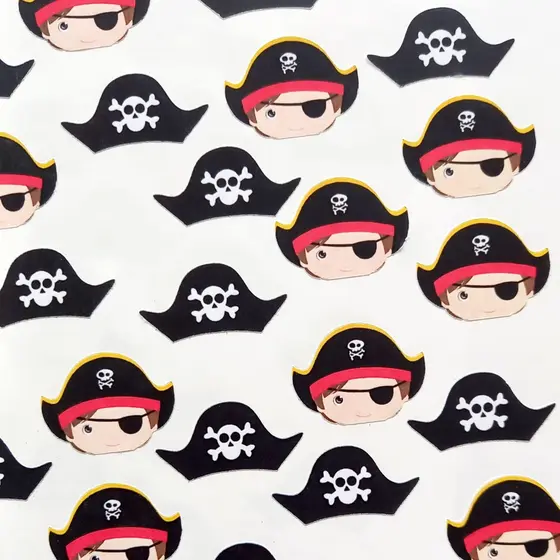 Kit 90 adesivos com o tema pirata