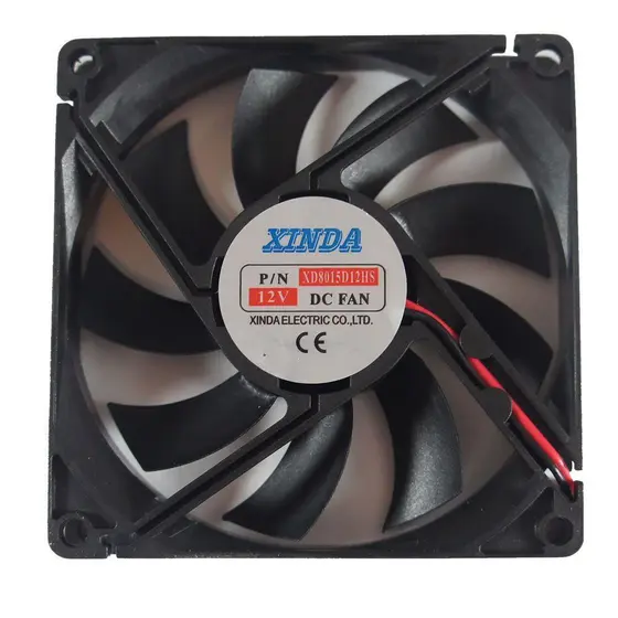 Cooler para Gabinete 80x80x15mm. Perfil fino; Mancal: Sleeve Bearing; Alimentação: Tensão 12Vdc; Consumo 1,5W; Corrente 0.13A; Velocidade: 2000 RPM; Fluxo de Ar: 30.0CFM; Ruído 25dB(A); Fiação: 2 vias preto e vermelho