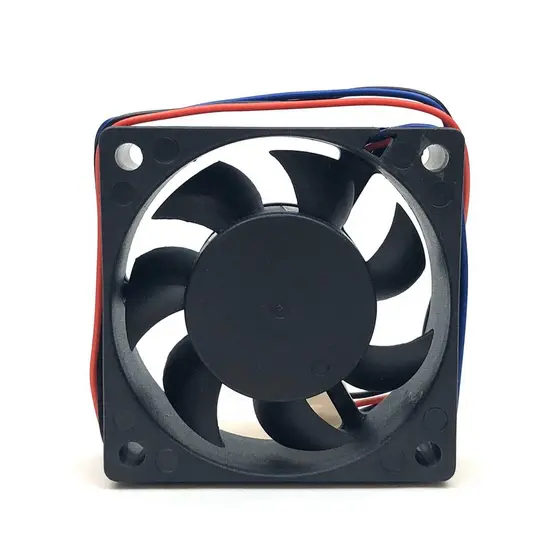 Cooler 12 VOLTS 60x60x20mm Compatível Placa de Vídeo, Gabinete, Processador, Bearring Type: Sleeve, 4500 RPM, 23.20 CFM, Conector: 3-pin Placa Mãe. 12V.