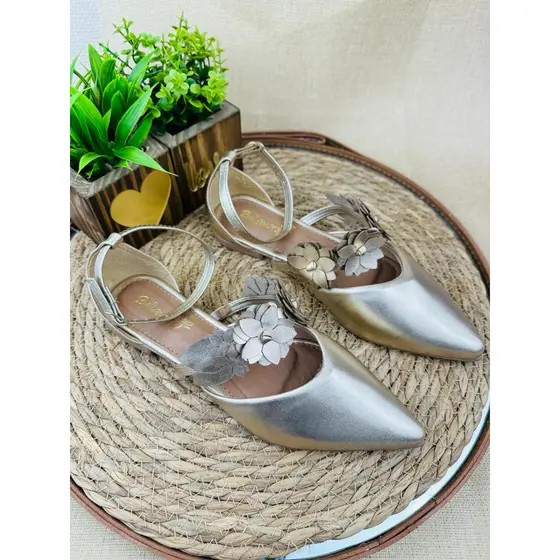 Sapatilha Feminina Bico Fino Mule Com Fivela Enf. Flores; Ref: 2959