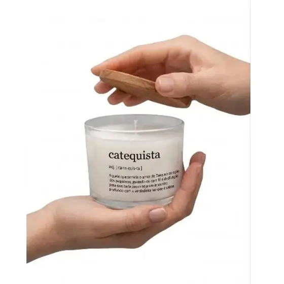 Vela Aromática Catequista Perfumada Cera Vegetal Tampa de Madeira Classic Lembrança