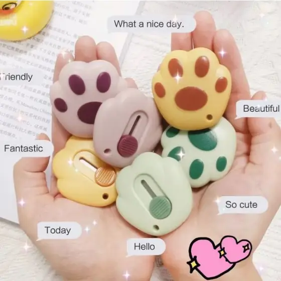 Mini Estilete LAMINA RETRATIL Patinha de Gato felino papelaria fofa kawaii