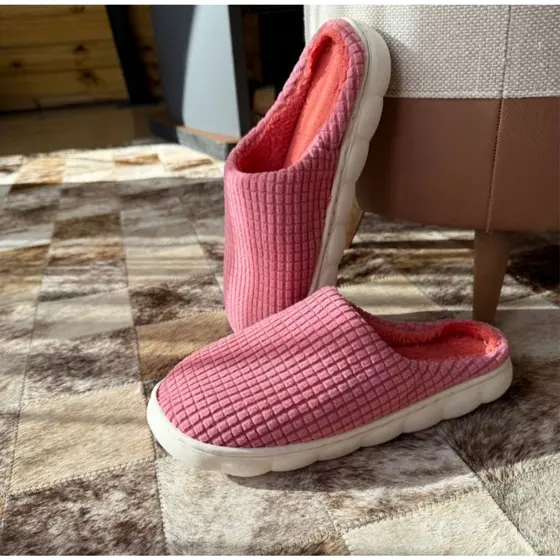 Pantufa Confort antiderrapante solado de Nuvem emborrachado quentinha para o inverno