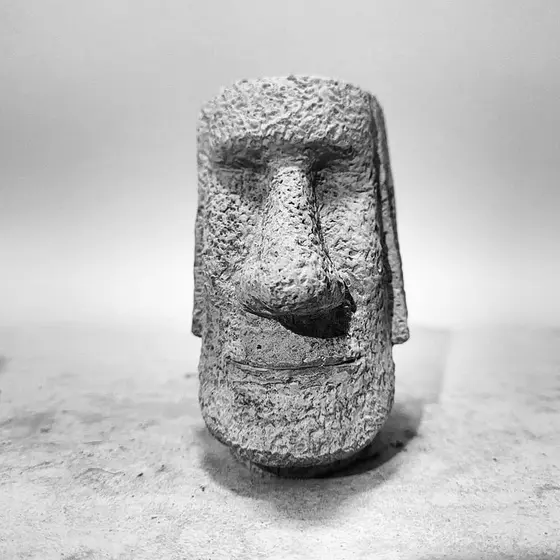 Mini Estátua Moai Ilha de Páscoa de Cimento TP MALEOGA