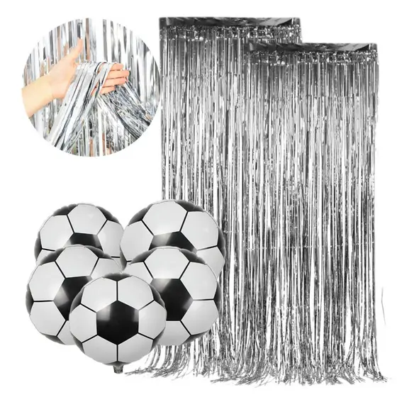 kit 2 Cortinas Prata Metalizada Franja + 5 Balões Bola de Futebol Preta e Branca