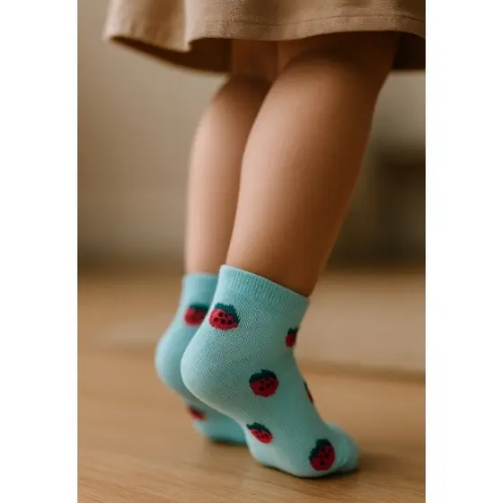 Kit com 3/6/9 ou 12 Pares de Meias Femininas para Meninas Tamanho Único 31-35