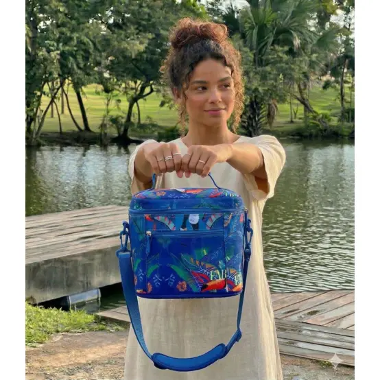 Bolsa Térmica Estampada Mini Cooler Lancheira para Marmita Trabalho Passeio com Alça Transversal e Bolso Frontal