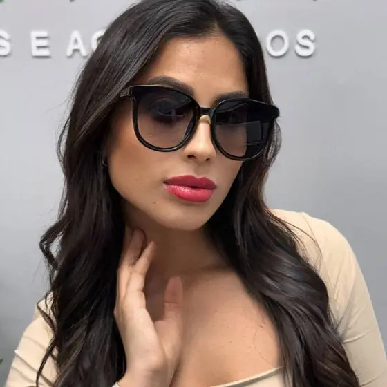 Óculos Social Maxi Feminino Estilo Blogueira Grande Quadrado Lente Escura
