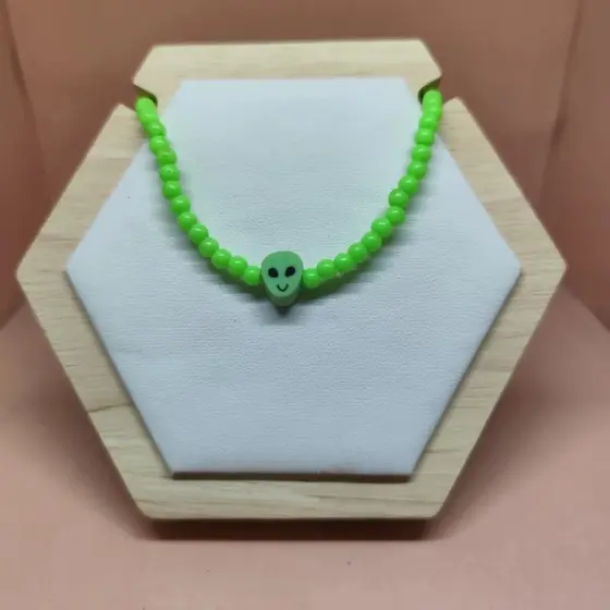 Colar Miçangas Alien Neon Psicodélico para Festival Reve