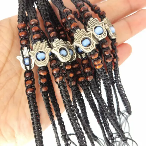 Pulseira bracelete linha macrame artesanal pingente Hamsá