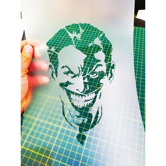 Molde Vazado Stencil Coringa Para Pinturas e Aerografias