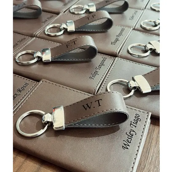 Kits Carteira e Chaveiro Personalizados Couro Padrinhos