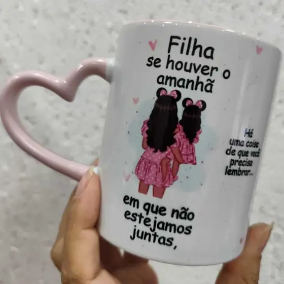 CANECA MÃE E FILHA SE HOUVER O AMANHÃ PERSONALIZADA - VERSÃO MORENA