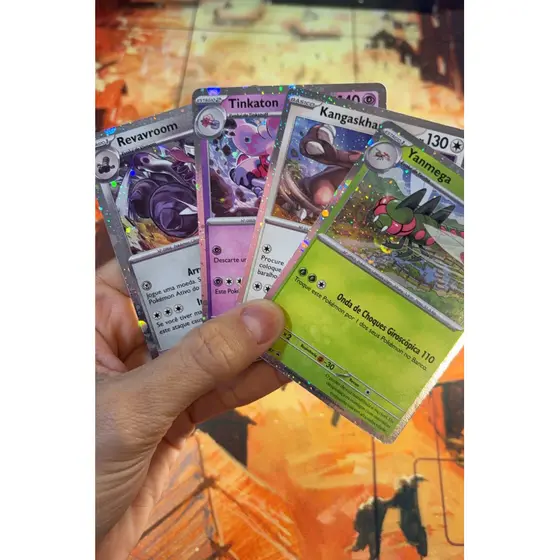 4 Cartas Pokémon Promo Foil originais Copag - Quatro cartas aleatórias Foil Promo