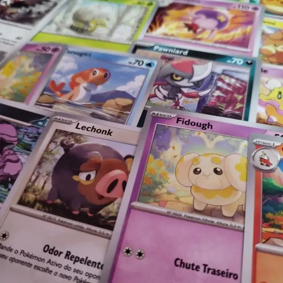 Coleção 50 Cartas Pokémon  + 5 Cartas Brilhantes