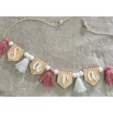 Porta maternidade varal tassel  personalizado chá de bebê bandeirinha nome