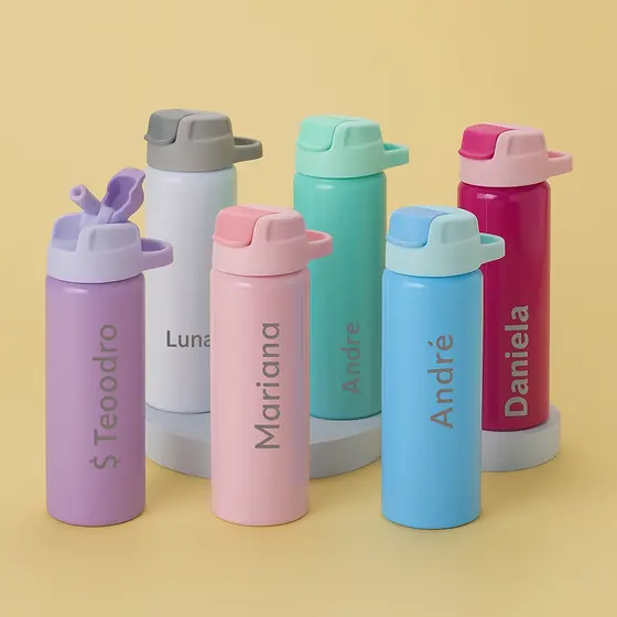 Squeeze de Alumínio Personalizado 600ml com Nome | Bico Flexível, Tampa Higiênica e Alça