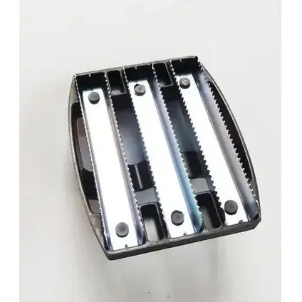 Raspadeira De Alça Pvc Para Cavalos E Muares