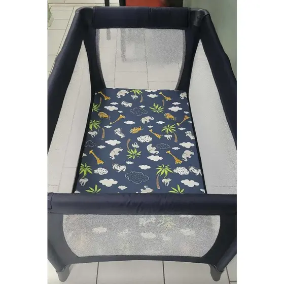 Colchonete Portátil Para Bebê 1m x 70cm x 4cm confortavél com Espuma removivel ziper facilitar lavagem