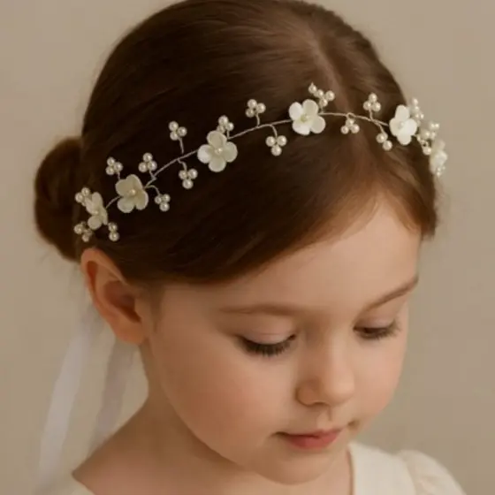 Tiara infantil Enfeite Coroa de Flores e Perolas Arranjo Daminha de Honra arco cabeça primeira comunhão batizado