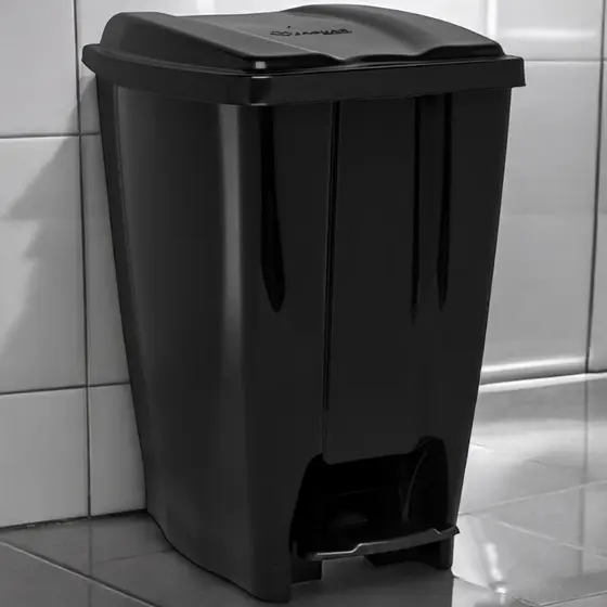 Lixeira de Banheiro 20 Litros Com Pedal e Tampa em Plástico Resistente