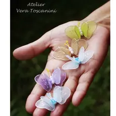Kit mini borboletas feita em meia de seda ,tiaras e acessórios de cabelo, lembrancinhas e convites  arranjos florais,
