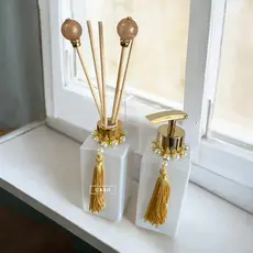 Kit Lavabo Banheiro Luxo Branco Difusor De Ambiente Dourado/Vidro Square Branco Aromatizador De Varetas Saboneteira