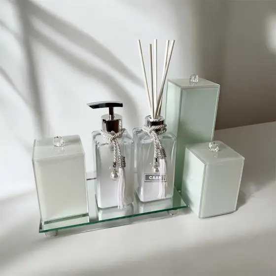 Kit Lavabo Banheiro Luxo Branco Com Porta Escova Vidro Com Tampa Bandeja Porta Cotonete Bandeja Aromatizador De Ambiente