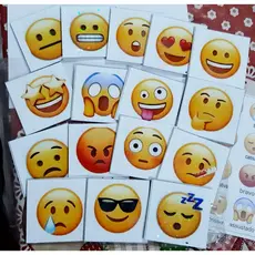 Jogo Cards das Emoções Emoji