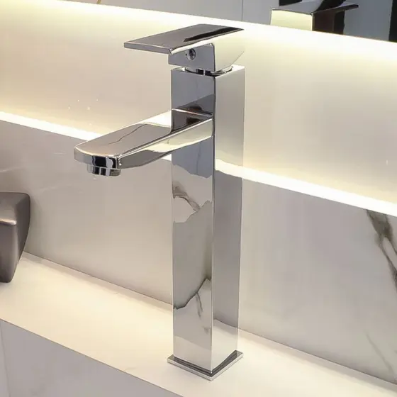Torneira Monocomando Banheiro Alta Cromada Metal Misturador Para Pia Cuba Lavabo Quadrada Luxo Slim
