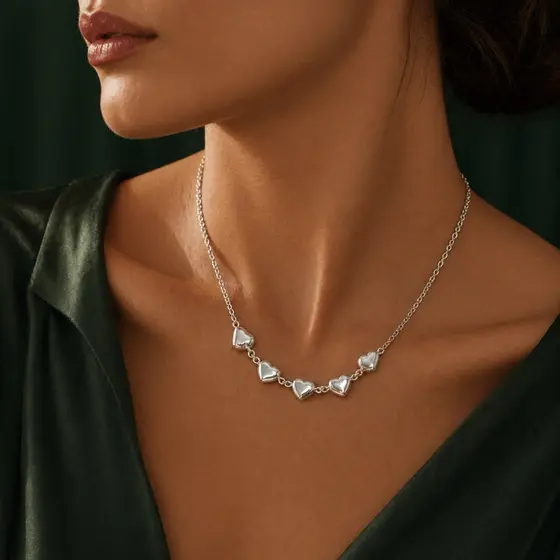Choker Corações Cheios em Prata 925 Romântica e Elegante