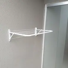 Varal de Parede Retrátil 69cm em aço para apartamento e área de sol