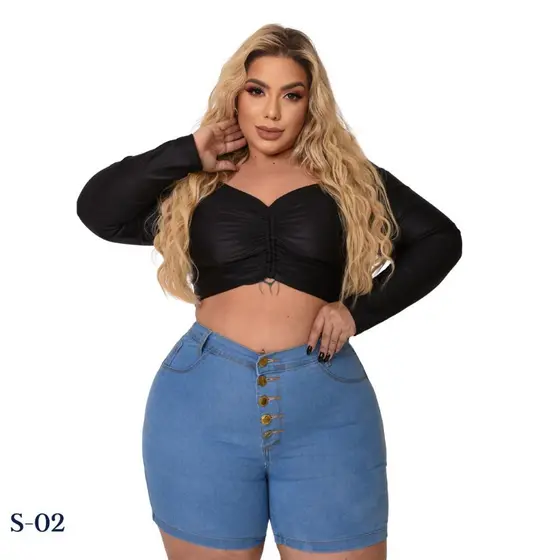 Short Jeans Feminino Plus Size Com Barra Cintura Alta Curve Premium