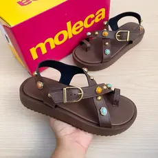 Papete Sandália Feminina Moleca Pins Metalizados Colorido Confortável Acolchoado De Dedo